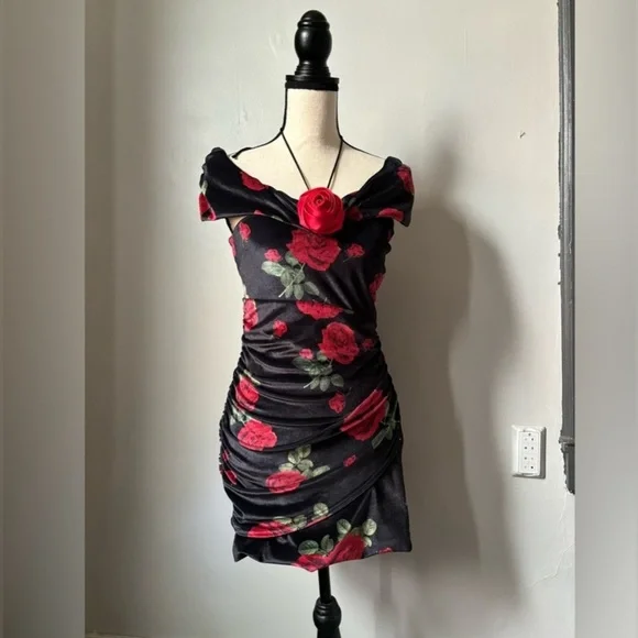 green spring mini dress Ellie Forest Green Strapless Mini Dress - US 12